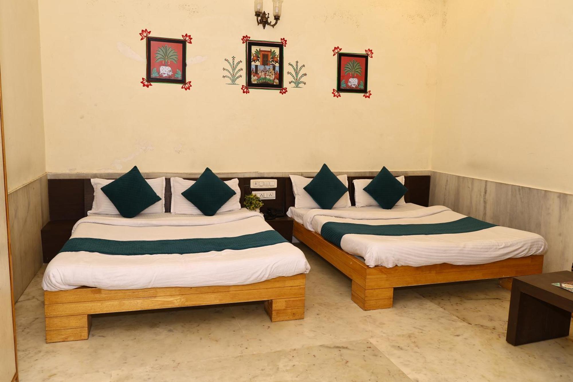 Hotel Suncity By Sharnam Nāthdwāra Εξωτερικό φωτογραφία
