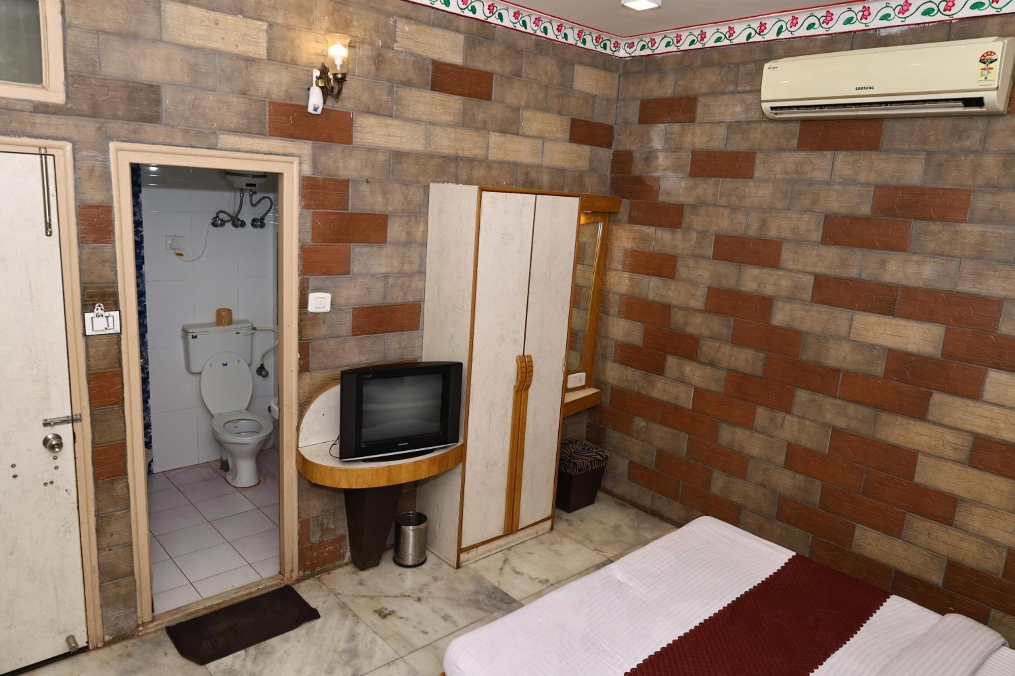 Hotel Suncity By Sharnam Nāthdwāra Εξωτερικό φωτογραφία
