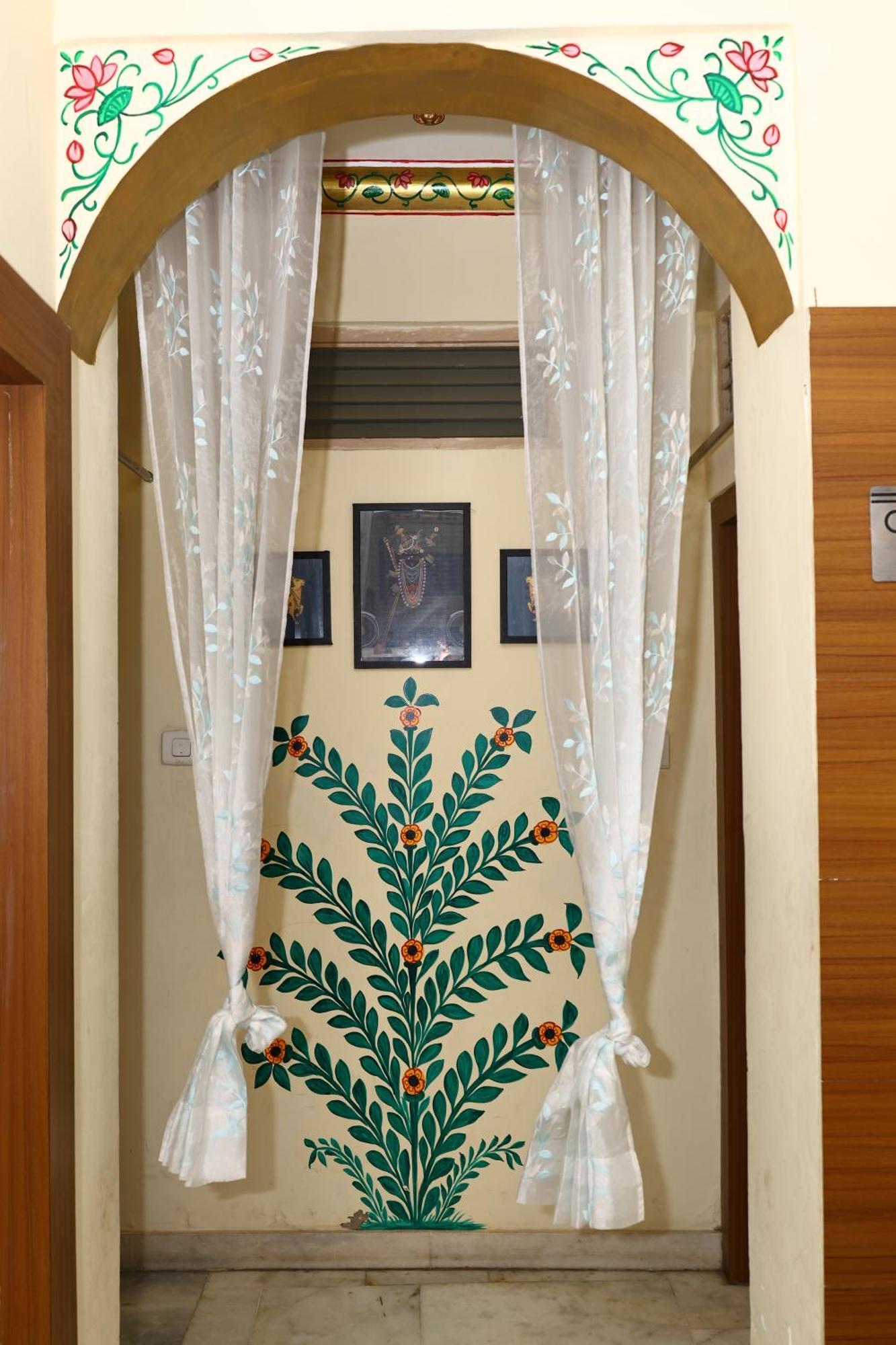 Hotel Suncity By Sharnam Nāthdwāra Εξωτερικό φωτογραφία